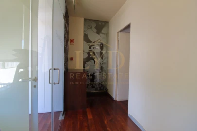 Negócio para Cedência de Quotas em Penafiel