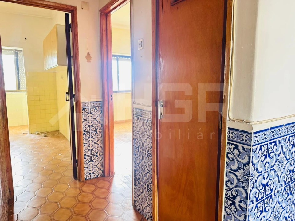 Apartamento T2 para Venda em Barreiro e Lavradio Foto 3