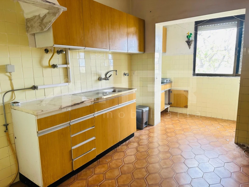 Apartamento T2 para Venda em Barreiro e Lavradio Foto 4
