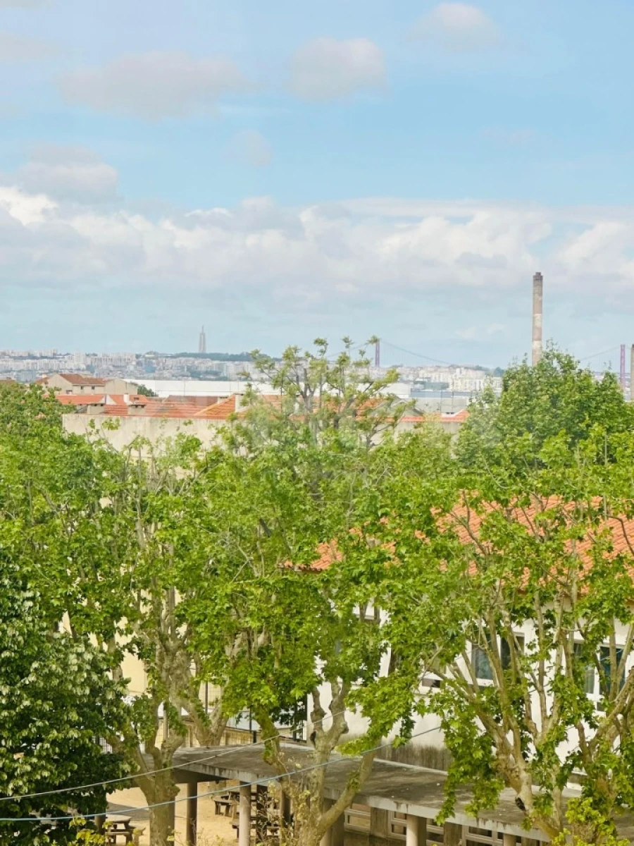 Apartamento T2 para Venda em Barreiro e Lavradio Foto 9