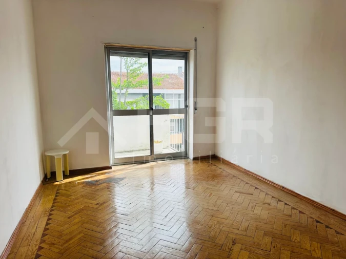 Apartamento T2 para Venda em Barreiro e Lavradio Foto 12