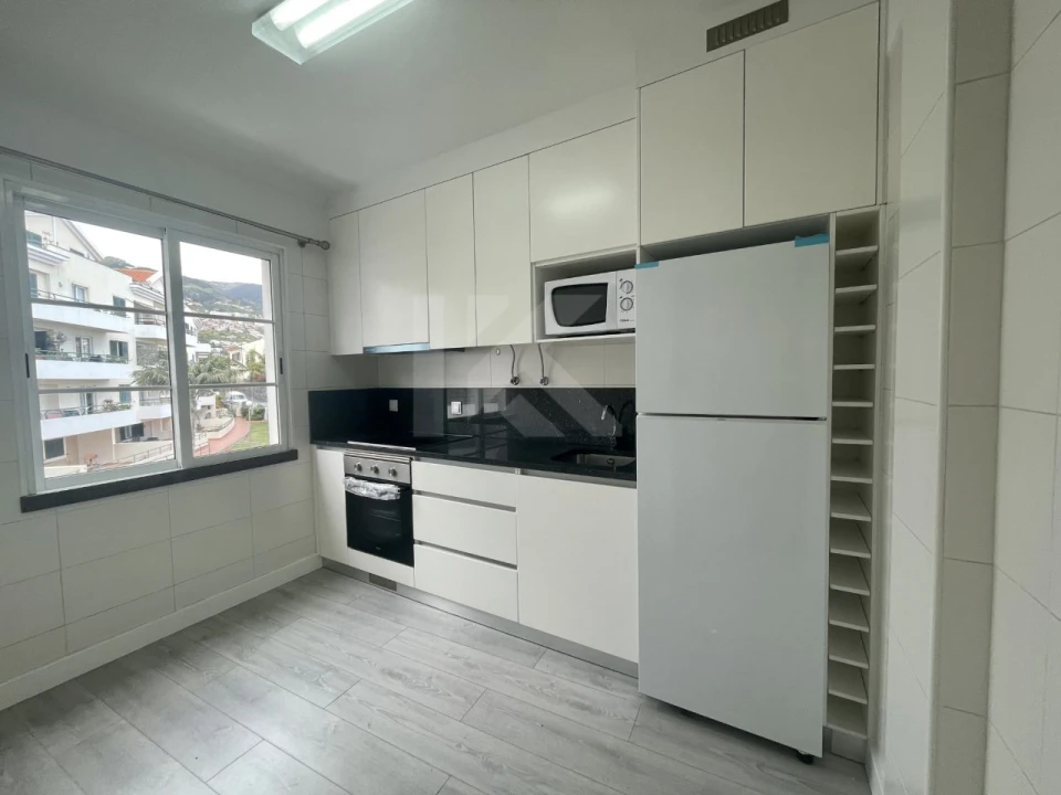 Apartamento T1 para Arrendamento em Funchal (São Pedro) Foto 9