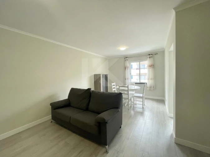 Apartamento T1 para Arrendamento em Funchal (São Pedro) Foto 7