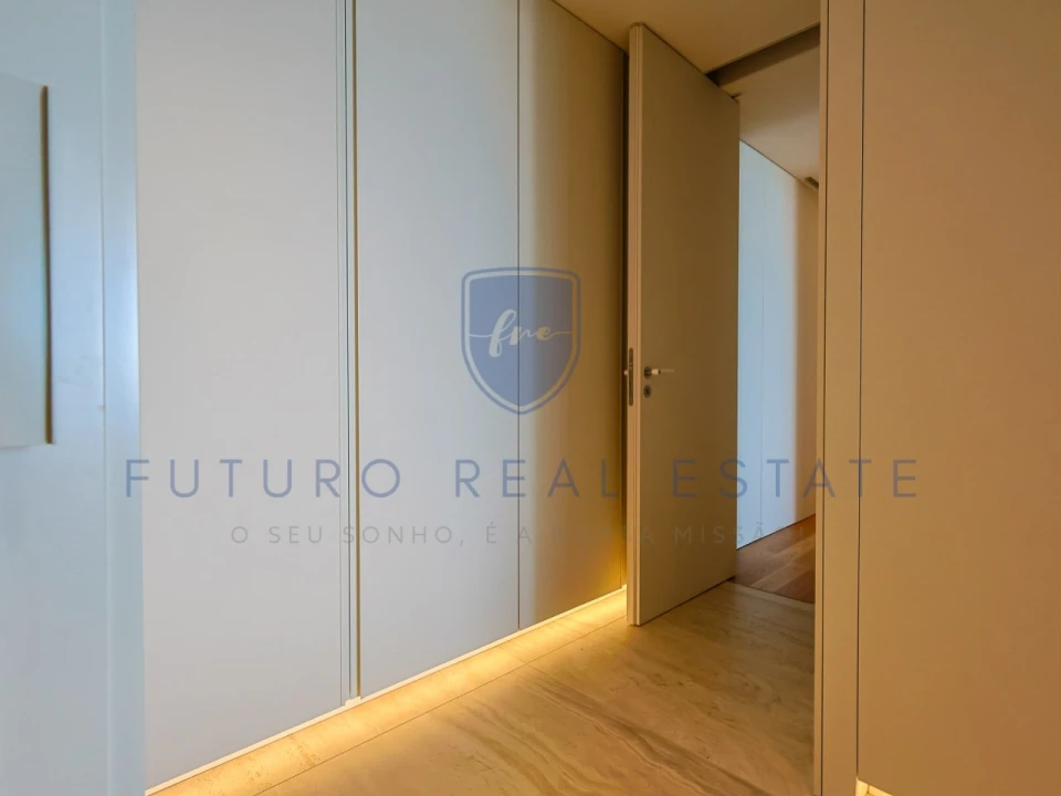 Apartamento T2 para Venda em São Martinho Foto 54