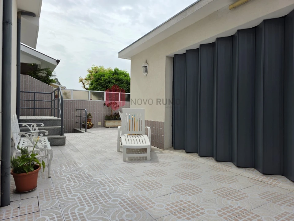 Moradia T4 para Venda em Vila Nova da Telha Foto 3