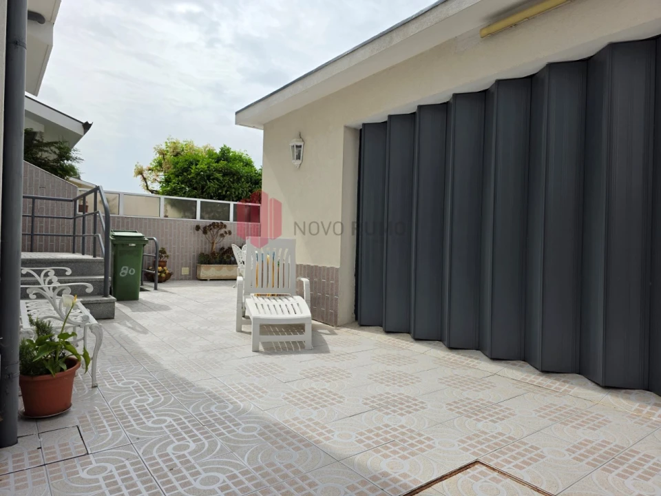 Moradia T4 para Venda em Vila Nova da Telha Foto 4