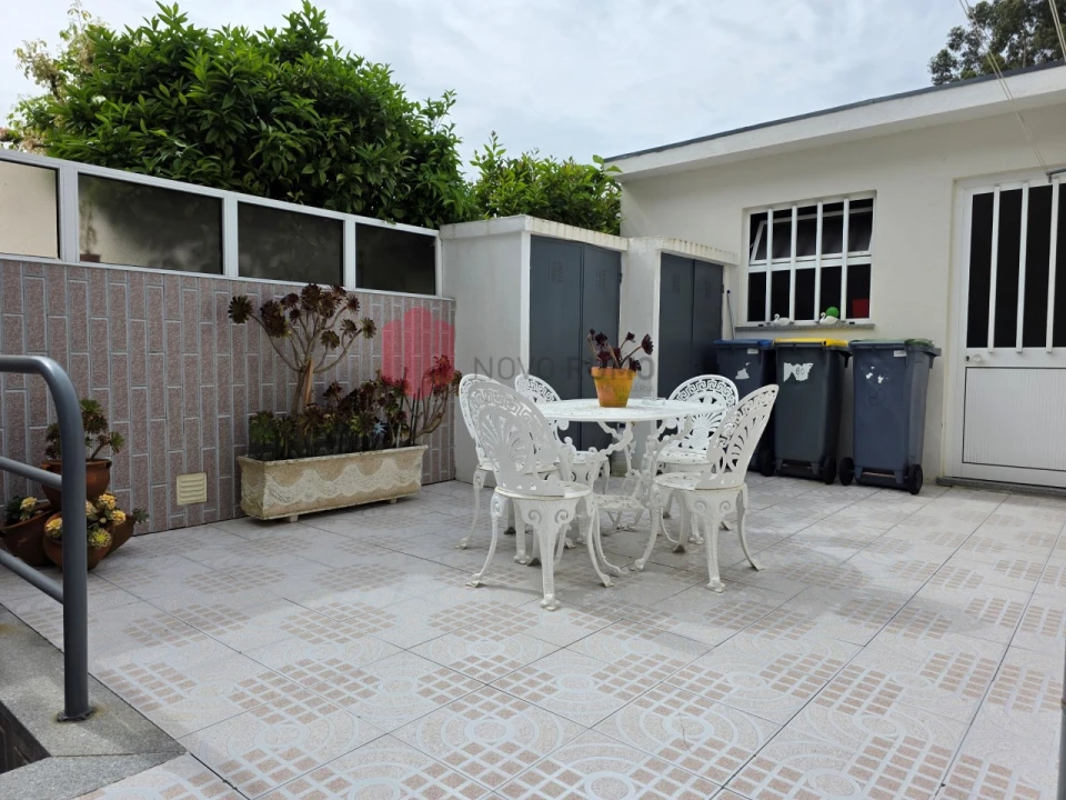 Moradia T4 para Venda em Vila Nova da Telha Foto 5