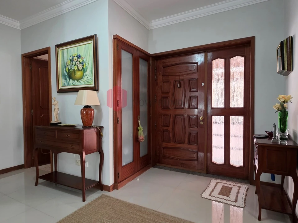 Moradia T4 para Venda em Vila Nova da Telha Foto 8