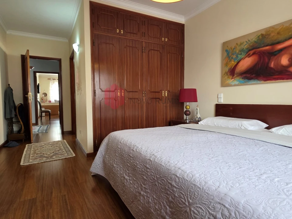 Moradia T4 para Venda em Vila Nova da Telha Foto 28