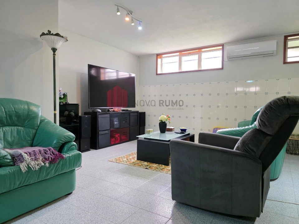 Moradia T4 para Venda em Vila Nova da Telha Foto 37