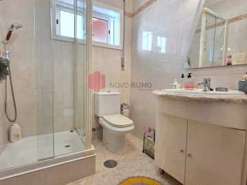 Moradia T4 para Venda em Vila Nova da Telha