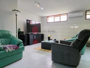 Moradia T4 para Venda em Vila Nova da Telha