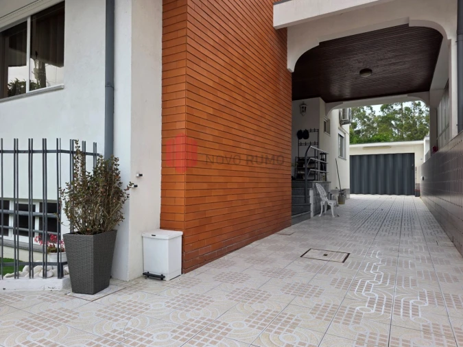 Moradia T4 para Venda em Vila Nova da Telha