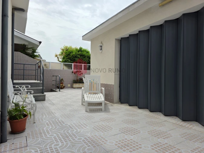 Moradia T4 para Venda em Vila Nova da Telha Foto 3