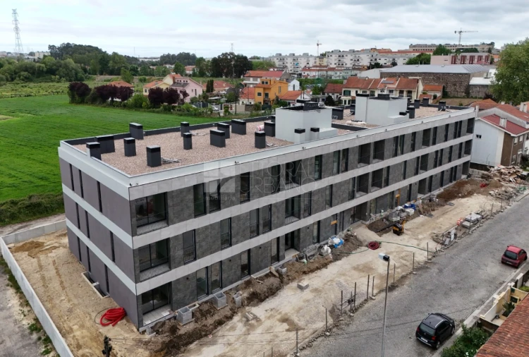 Apartamento T1 para Venda em São Mamede de Infesta e Senhora da Hora Foto 2