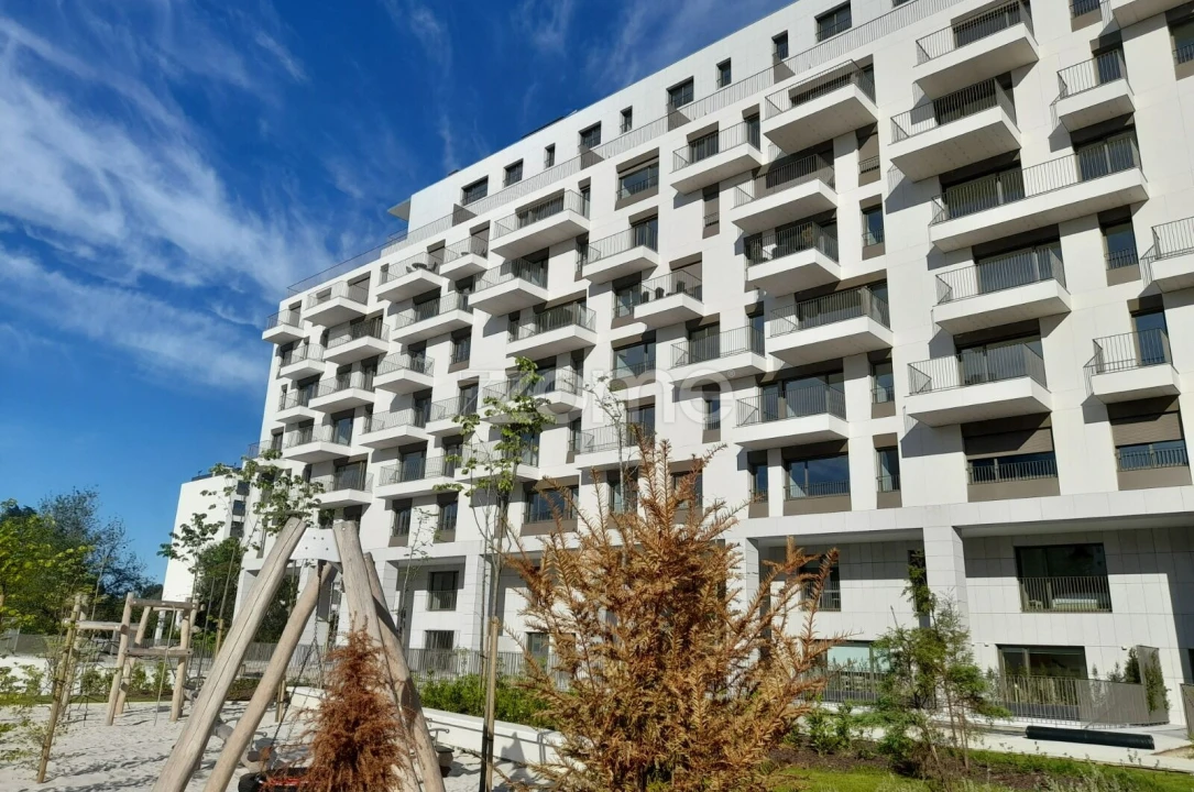 Apartamento T1 para Venda em Campanhã Foto 20