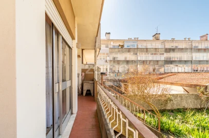 Moradia T4 para Venda em Gulpilhares e Valadares