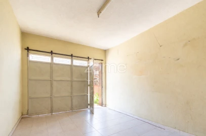 Moradia T4 para Venda em Gulpilhares e Valadares