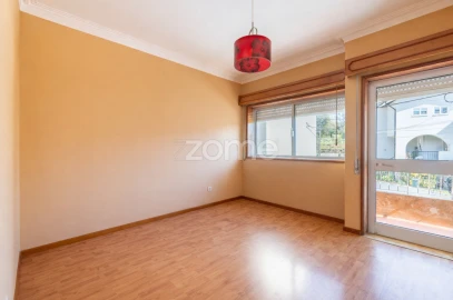 Moradia T4 para Venda em Gulpilhares e Valadares