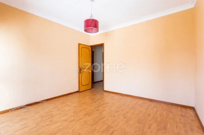 Moradia T4 para Venda em Gulpilhares e Valadares