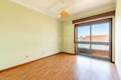 Moradia T4 para Venda em Gulpilhares e Valadares