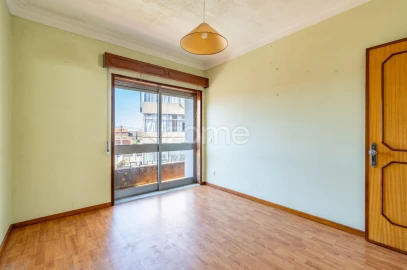 Moradia T4 para Venda em Gulpilhares e Valadares