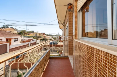 Moradia T4 para Venda em Gulpilhares e Valadares