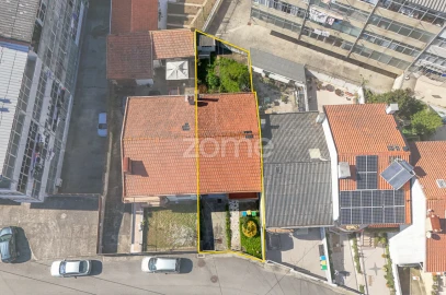 Moradia T4 para Venda em Gulpilhares e Valadares