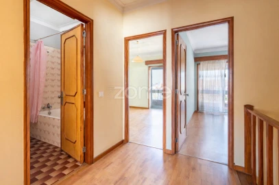 Moradia T4 para Venda em Gulpilhares e Valadares