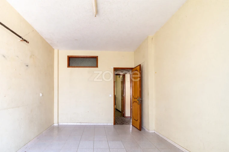 Moradia T4 para Venda em Gulpilhares e Valadares Foto 13