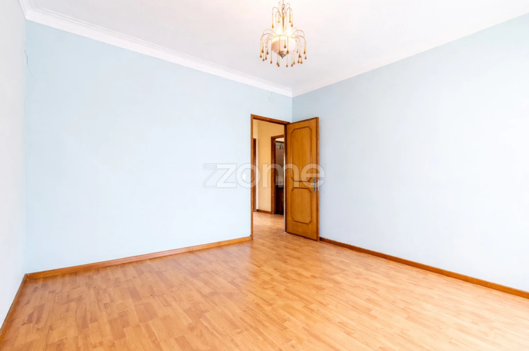 Moradia T4 para Venda em Gulpilhares e Valadares Foto 33