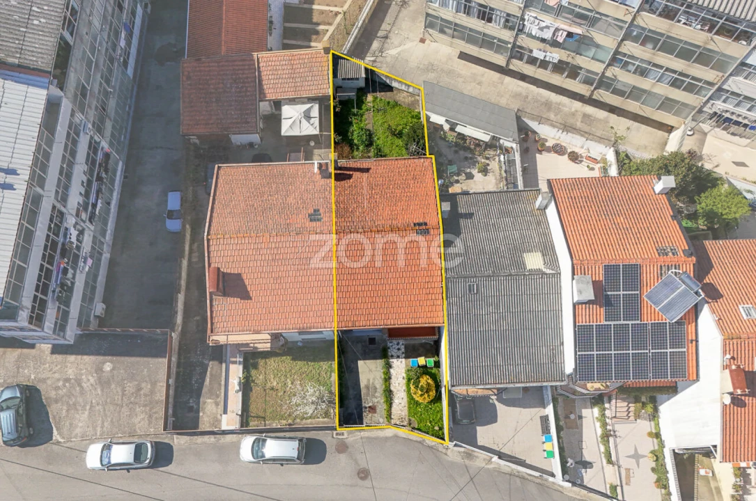 Moradia T4 para Venda em Gulpilhares e Valadares Foto 4