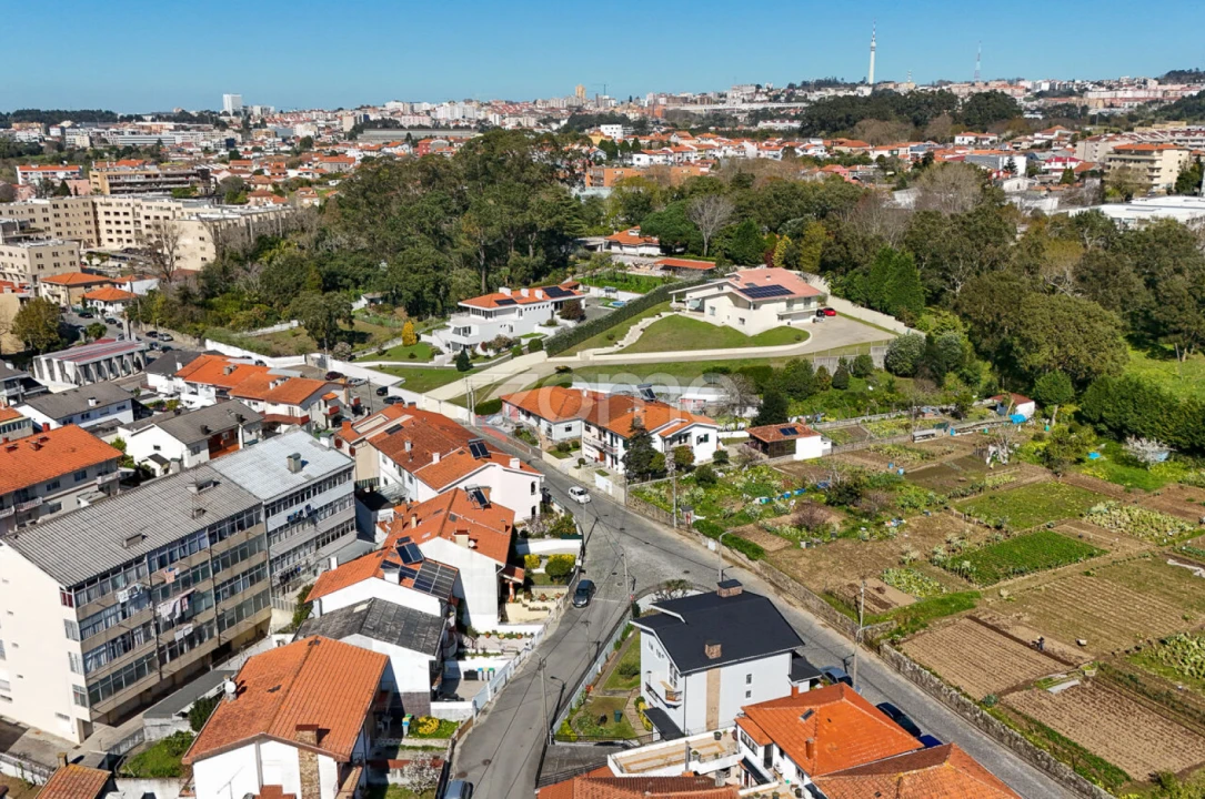 Moradia T4 para Venda em Gulpilhares e Valadares Foto 52