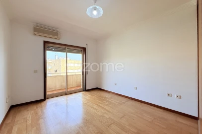 Apartamento T2 para Venda em Coronado (São Romão e São Mamede)