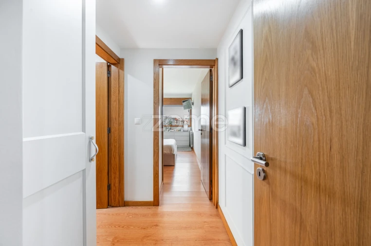 Apartamento T2 para Venda em Cidade da Maia Foto 18