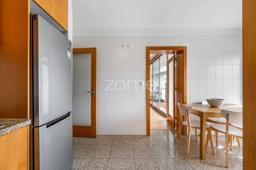 Apartamento T2 para Venda em Cidade da Maia Foto 15