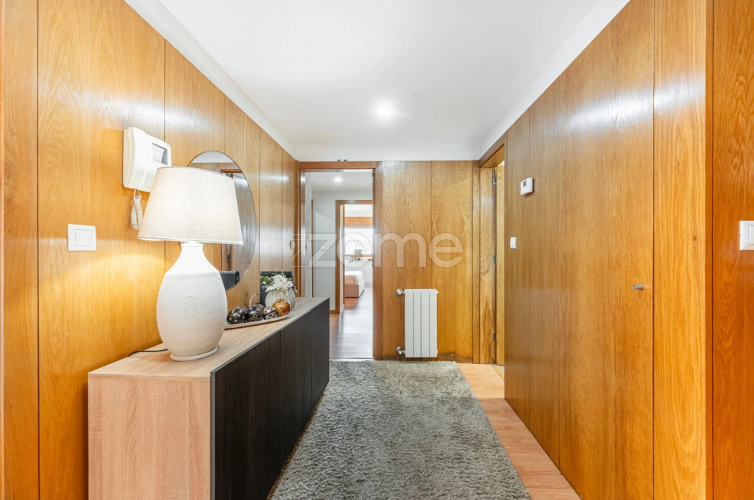 Apartamento T2 para Venda em Cidade da Maia Foto 16