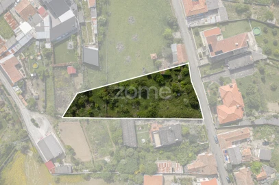 Terreno para Venda em Grijó e Sermonde