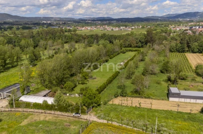 Terreno para Venda em Merelim (São Paio), Panoias e Parada de Tibães