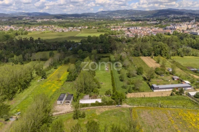 Terreno para Venda em Merelim (São Paio), Panoias e Parada de Tibães