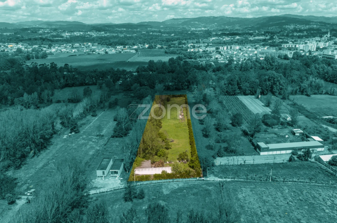 Terreno para Venda em Merelim (São Paio), Panoias e Parada de Tibães Foto 1