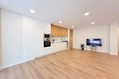 Apartamento T3 para Venda em Vila Nova de Famalicão e Calendário