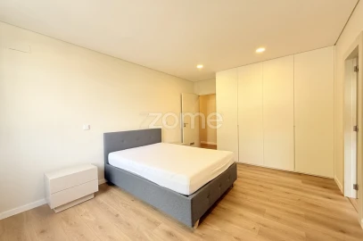 Apartamento T3 para Venda em Vila Nova de Famalicão e Calendário