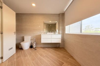 Apartamento T3 para Venda em Vila Nova de Famalicão e Calendário