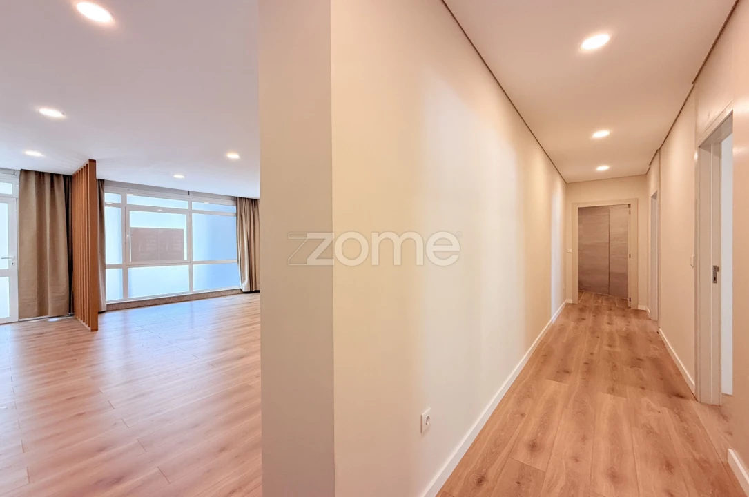 Apartamento T3 para Venda em Vila Nova de Famalicão e Calendário Foto 7