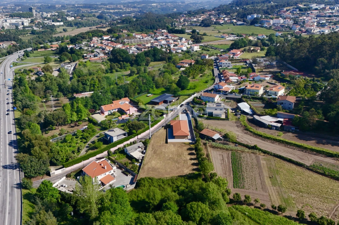Terreno para Venda em Santo Tirso, Couto (Santa Cristina e São Miguel) e Burgães Foto 14