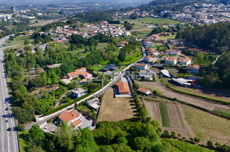 Terreno para Venda em Santo Tirso, Couto (Santa Cristina e São Miguel) e Burgães Foto 5