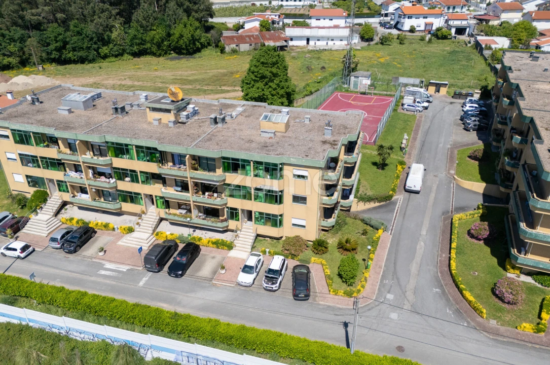 Apartamento T2 para Venda em Esmeriz e Cabeçudos Foto 3
