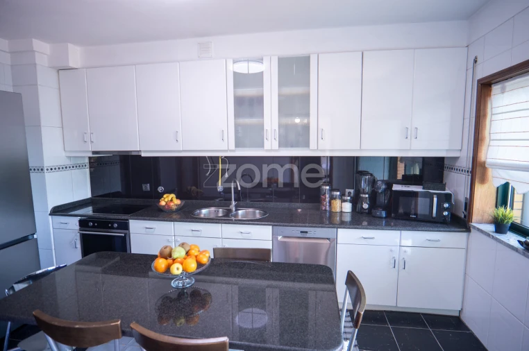 Apartamento T2 para Venda em Esmeriz e Cabeçudos Foto 11