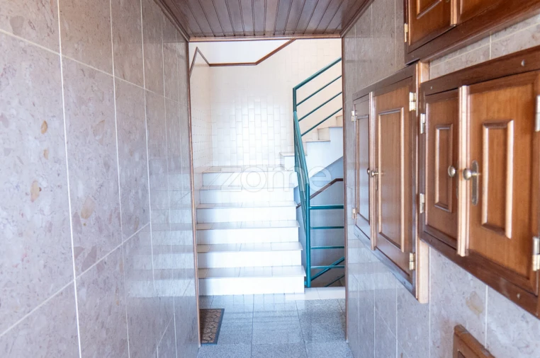 Apartamento T2 para Venda em Esmeriz e Cabeçudos Foto 6